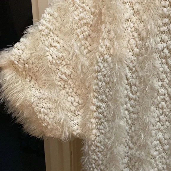Lauren Michelle - Size 1X Fuzzy  Sweater - Picture 4 of 4